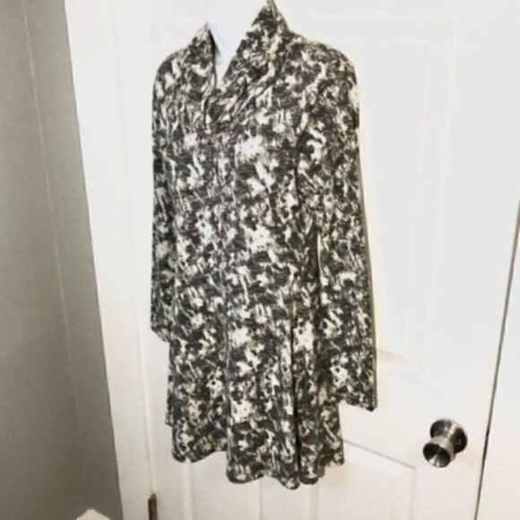 Sugar + Lips Abstract Print Cowl Neck Swing Mini Dress Cream Black Juniors L - Picture 2 of 7